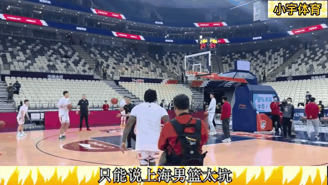 比赛延期，球迷失望，教练团队备战下一场的简单介绍