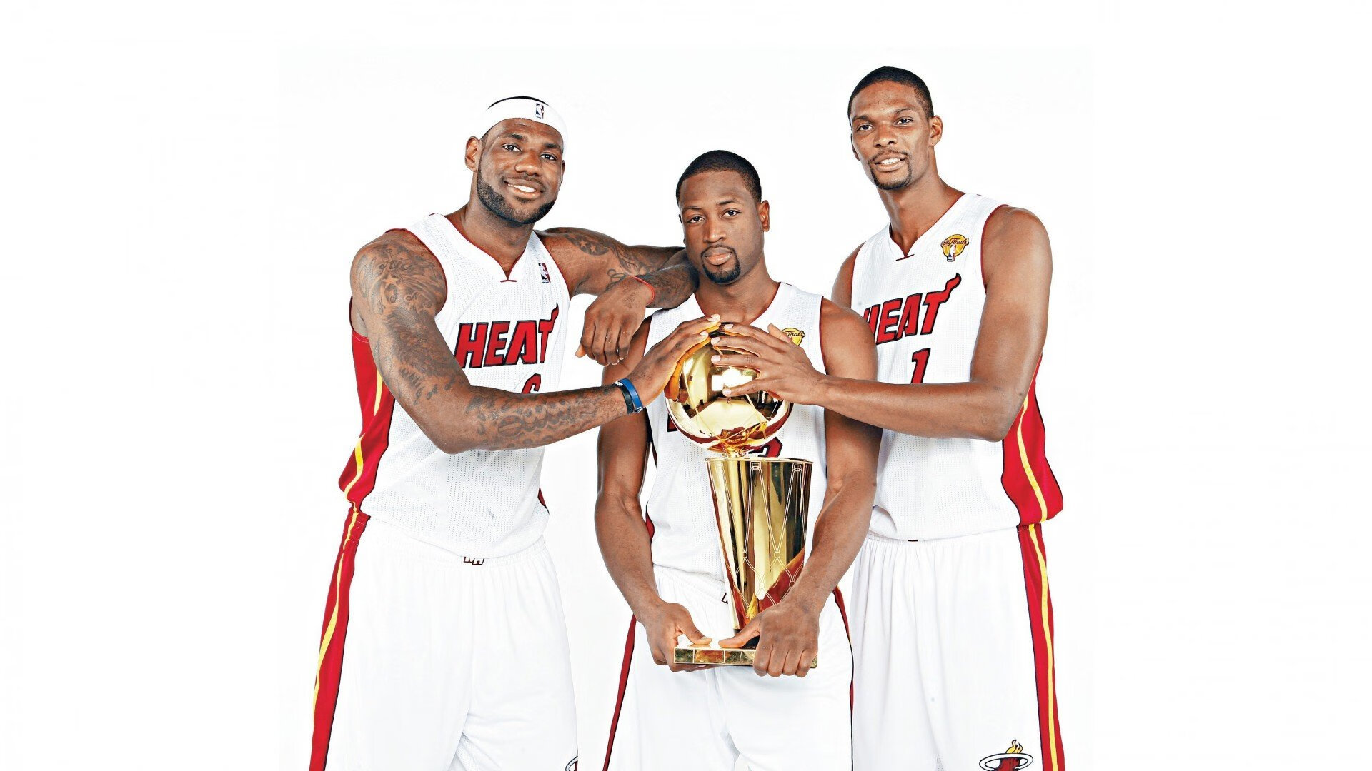 赛点之战德甲前瞻：库里伤情更新，皇家马德里冲击连胜纪录